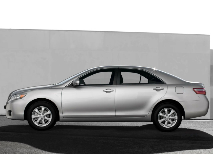 Especificaciones técnicas de Toyota Camry VI Restyling - picture 2