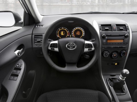 Technische Daten und Spezifikationen für Toyota Corolla (300N/MC)