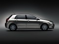 Especificaciones técnicas completas y gasto de combustible para Toyota Corolla Corolla Hatch (E12) 2.0 D-4D (90 Hp)