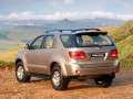 Toyota Fortuner Fortuner 3.0 D-4D (163 Hp) full technical specifications and fuel consumption