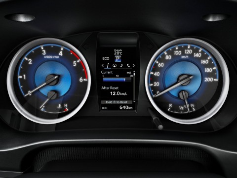 Toyota Hilux VIII teknik özellikleri
