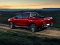 Toyota Hilux Hilux VIII 2.5d MT (100hp) 4x4 full technical specifications and fuel consumption