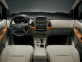 Toyota Innova Innova 2.7 (163 Hp) full technical specifications and fuel consumption