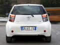 Toyota iQ iQ 1.4 D-4D (90 Hp) full technical specifications and fuel consumption