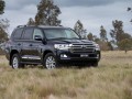 Toyota Land Cruiser Land Cruiser 200 Restyling II 4.6 AT (309hp) 4x4 full technical specifications and fuel consumption