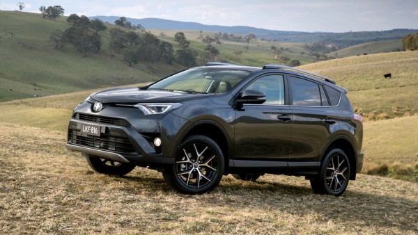 Toyota RAV 4 RAV 4 Restyling 2.0d MT (143hp)