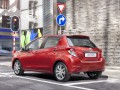 Vollständige technische Daten und Kraftstoffverbrauch für Toyota Yaris Yaris (P3) 1.0 VVT-i 5 M/T (69 Hp)