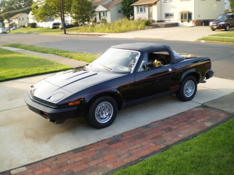 Technical specifications and characteristics for【Triumph TR 7】