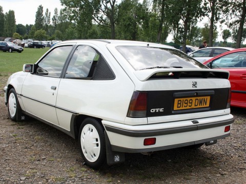 Technical specifications and characteristics for【Vauxhall Astra Mk II CC】