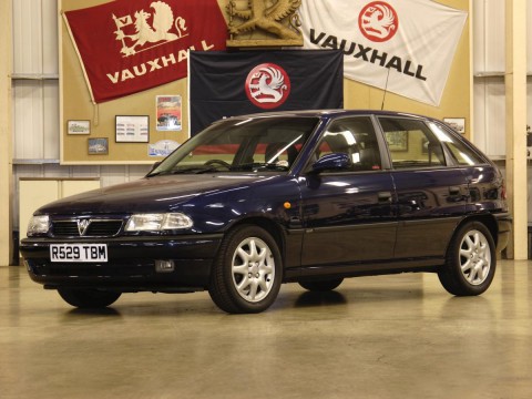 Technical specifications and characteristics for【Vauxhall Astra Mk III】