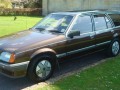 Vauxhall Carlton Mk Carlton Mk II Estate 2.2 i (115 Hp) full technical specifications and fuel consumption