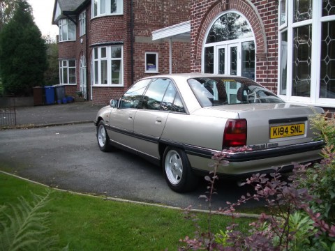 Technical specifications and characteristics for【Vauxhall Carlton Mk III】