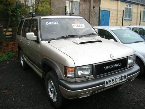Vauxhall Monterey teknik özellikleri