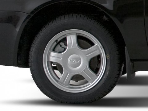 Технически характеристики за VAZ (Lada) Priora Hatchback