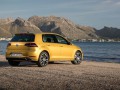  Caractéristiques techniques complètes et consommation de carburant de Volkswagen Golf Golf VII Restyling 2.0d MT (150hp) 4x4