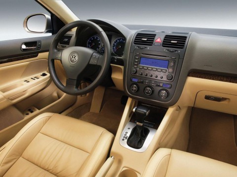 Especificaciones técnicas de Volkswagen Jetta V