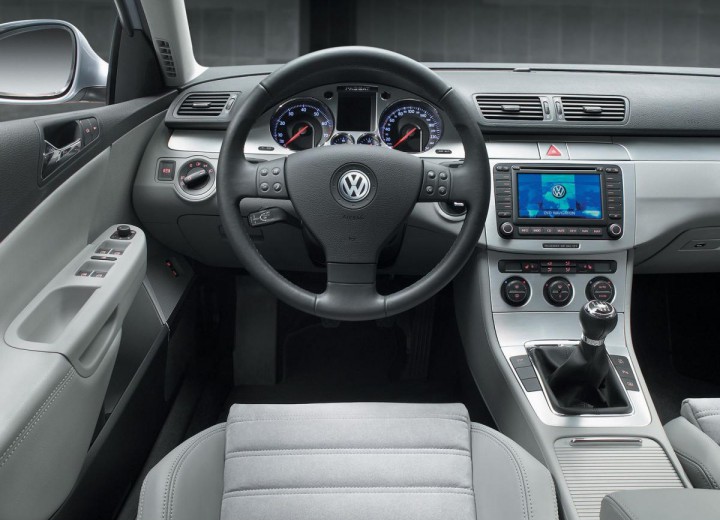 Volkswagen Passat (B6) technical specifications and fuel