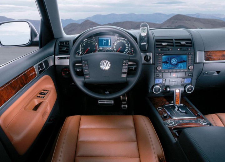Volkswagen Touareg 7L technical specifications and fuel consumption —