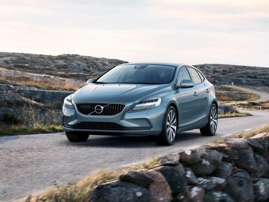 Volvo подсказа за ново V40  | ФАКТИ.БГ