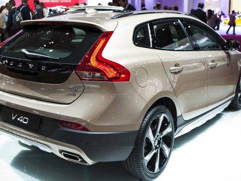 Technical specifications and characteristics for【Volvo V40 Cross Country】