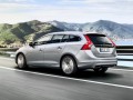 Volvo V60 V60 Restyling 2.0 MT (152hp) full technical specifications and fuel consumption