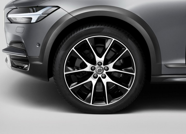 Especificaciones técnicas de Volvo V90 Cross Country - picture 9