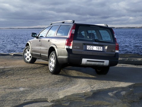 Technical specifications and characteristics for【Volvo XC70 I Restyling】
