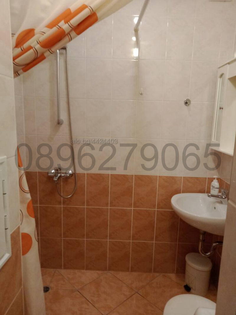 K pronájmu  1 ložnice Burgas , Lazur , 70 m2 | 89385897 - obraz [16]