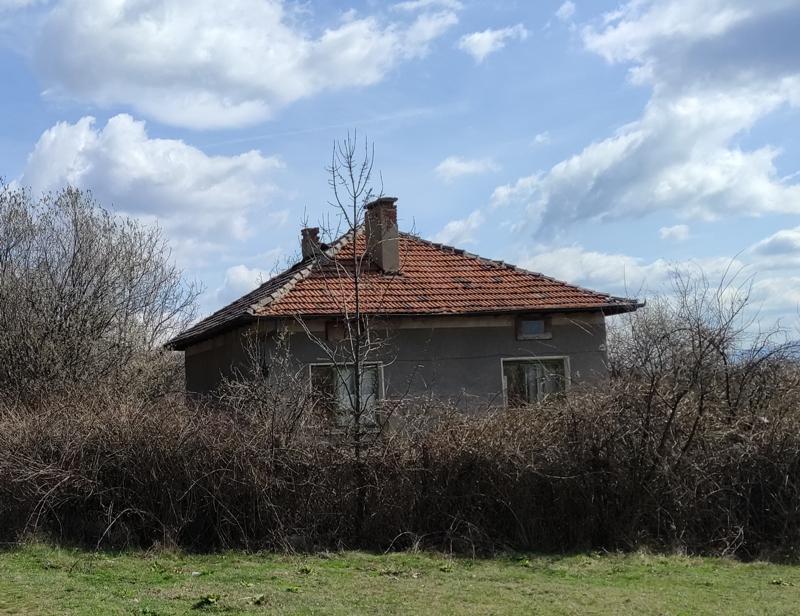 Продава  Къща, област София, гр. Златица • 51 000 EUR • ID 55210637 — holmes.bg - [1] 