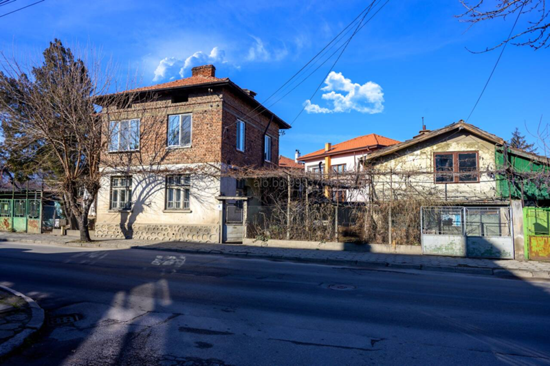 Продава  Етаж от къща, град Кюстендил, Бузлуджа •  105 000 EUR • ID 26134345 — holmes.bg - [1] 