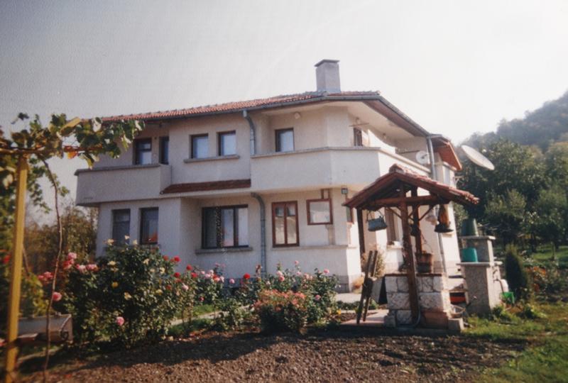 Продава  Къща, област Търговище, с. Разбойна •  239 000 EUR • ID 19394109 — holmes.bg - [1] 