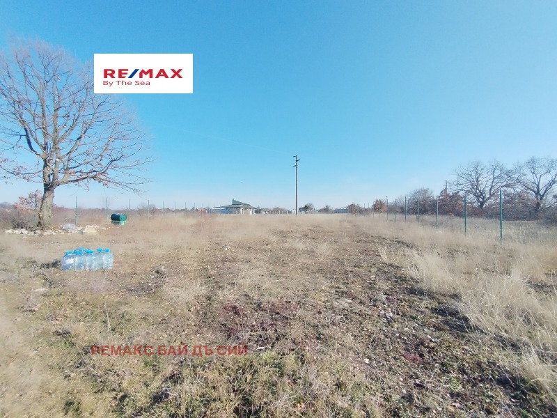 Продава ПАРЦЕЛ в град Варна, м-т Перчемлията - 1416 кв.м / 90 000 € » 176 024.70 лв., РЕМАКС БАЙ ДЪ СИЙ