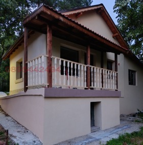 Hus Bozhurishte, region Sofia