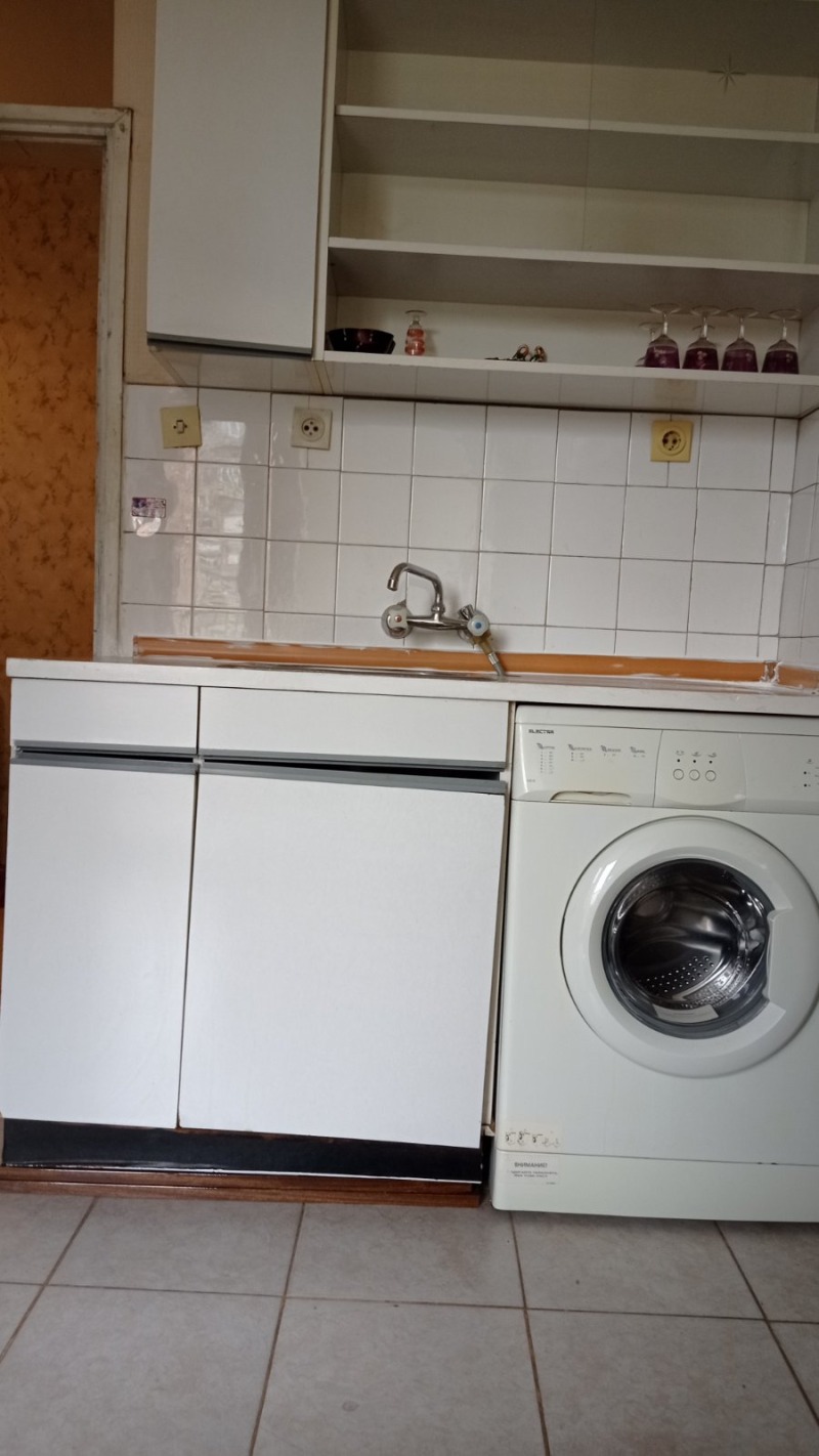 Продава  1-стаен град Перник , Тева , 47 кв.м | 54726523 - изображение [10]