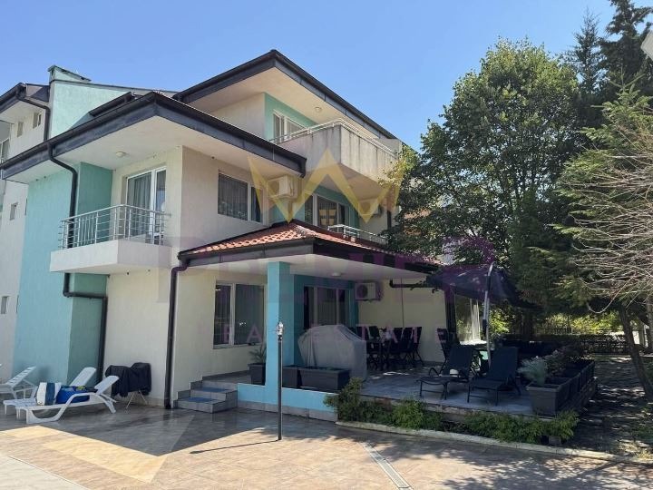 Продава  Многостаен град Бургас , Сарафово , 206 кв.м | 99139039 - изображение [13]