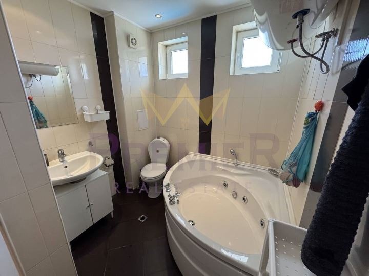 Продава  Многостаен град Бургас , Сарафово , 206 кв.м | 99139039 - изображение [4]