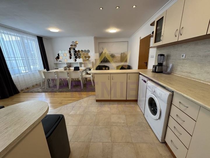 Продава  Многостаен град Бургас , Сарафово , 206 кв.м | 99139039 - изображение [8]