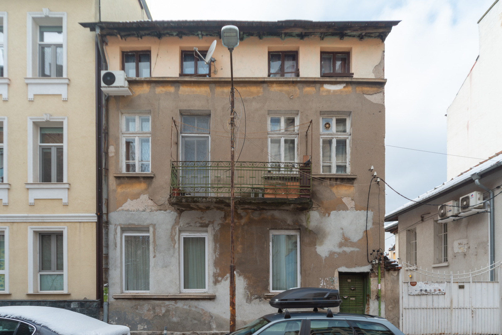 Продава ЕТАЖ ОТ КЪЩА, гр. София, Център