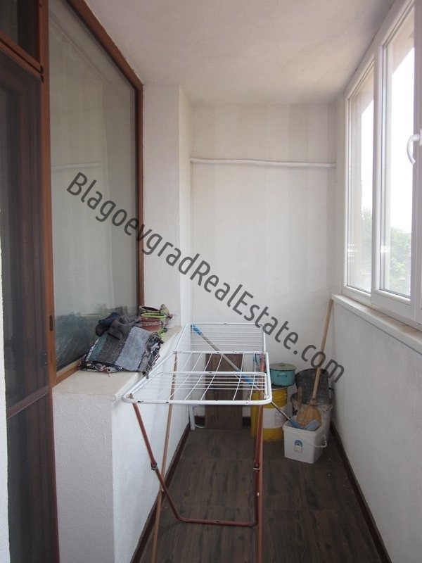 Продава 1-СТАЕН, гр. Благоевград, Широк център, снимка 2 - Апартаменти - 50584037