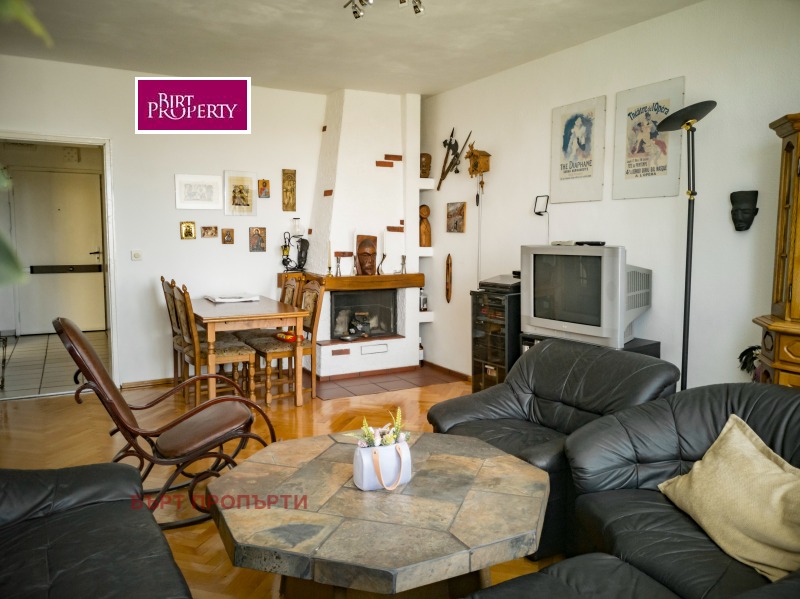 Продава  4-стаен, град София, Изгрев •  355 000 EUR • ID 71995206 — holmes.bg - [1] 