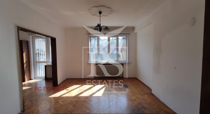 Продава  Многостаен, град София, Център •  400 000 EUR • ID 33902055 — holmes.bg - [1] 