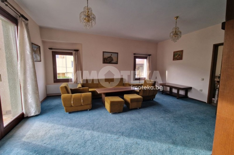 Продава КЪЩА, гр. София, с. Лозен, снимка 3 - Къщи - 52438638