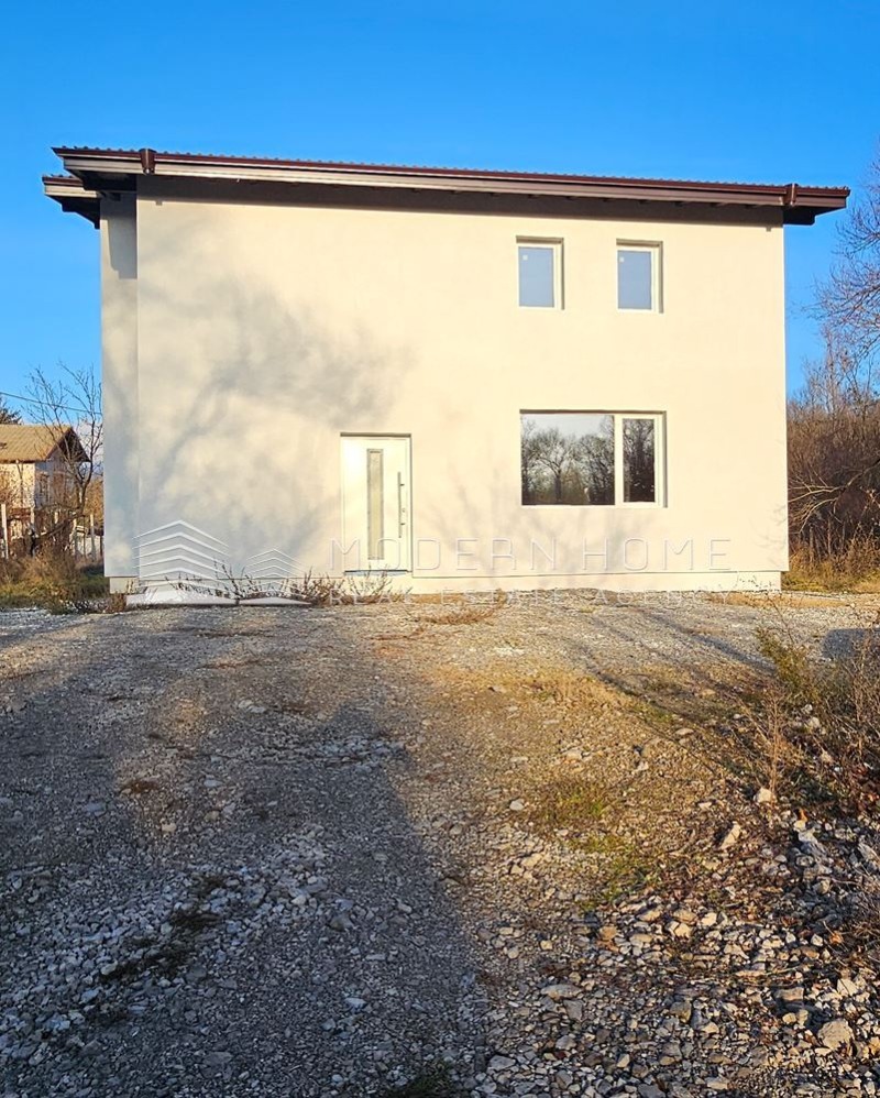 Продава КЪЩА, с. Горна Диканя, област Перник