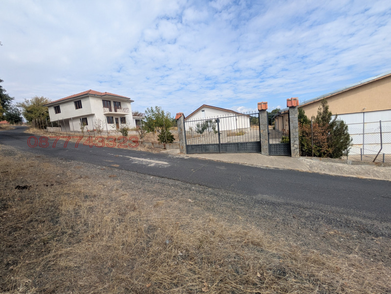Продава  Пром. помещение област Кърджали , с. Балабаново , 1300 кв.м | 84888173 - изображение [7]