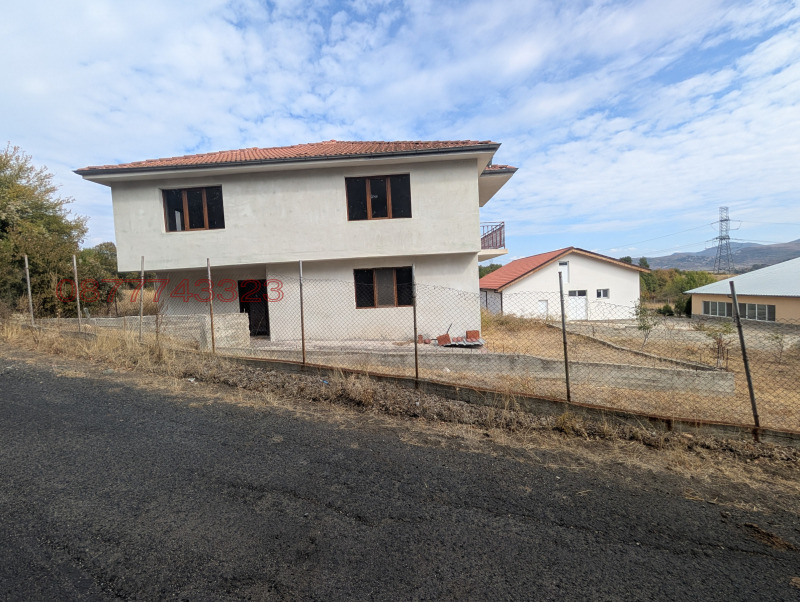 Продава  Пром. помещение област Кърджали , с. Балабаново , 1300 кв.м | 84888173 - изображение [4]