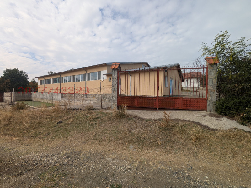 Продава  Пром. помещение област Кърджали , с. Балабаново , 1300 кв.м | 84888173 - изображение [9]