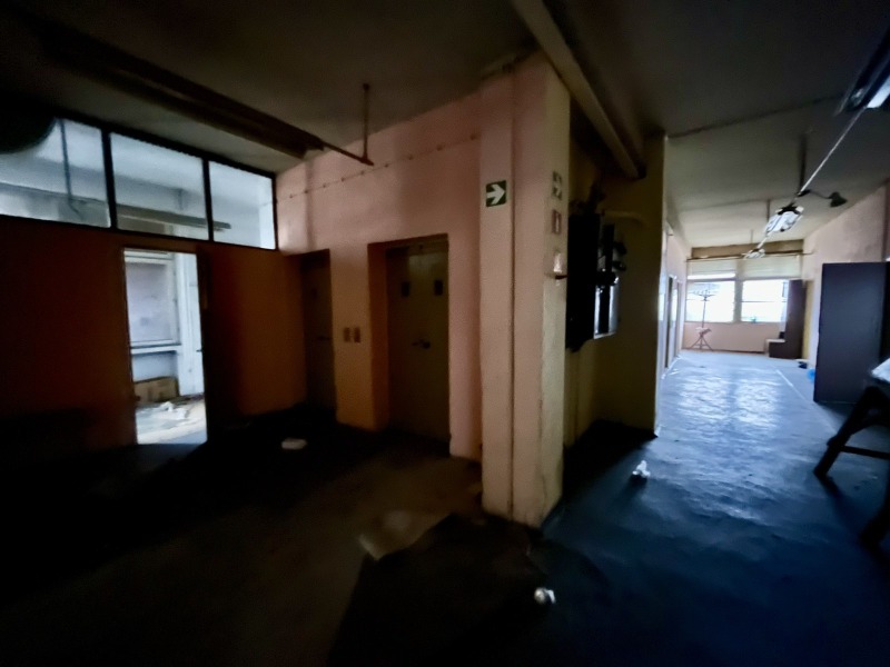 Продава ПРОМ. ПОМЕЩЕНИЕ, гр. Русе, Дружба 1, снимка 11 - Производствени сгради - 52802453