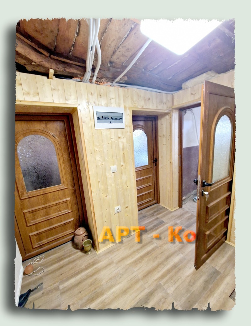 Продава КЪЩА в област Перник, гр. Радомир - 242 кв.м / 239 000 € » 467 443.37 лв., АРТ-КО