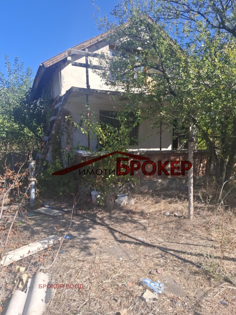 Продава ВИЛА в град Сливен, в.з. Сливен - 52 кв.м / 33 233.97 € » 65 000 лв., БРОКЕР ЕООД