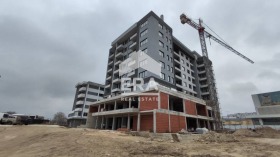 2-стаен град Варна, Владислав Варненчик 1 1
